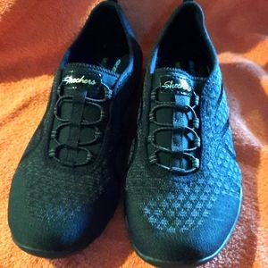 Skechers size 8